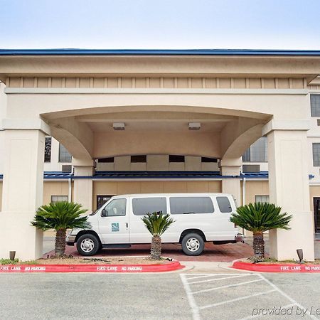 Quality Inn & Suites Airport Остін Екстер'єр фото