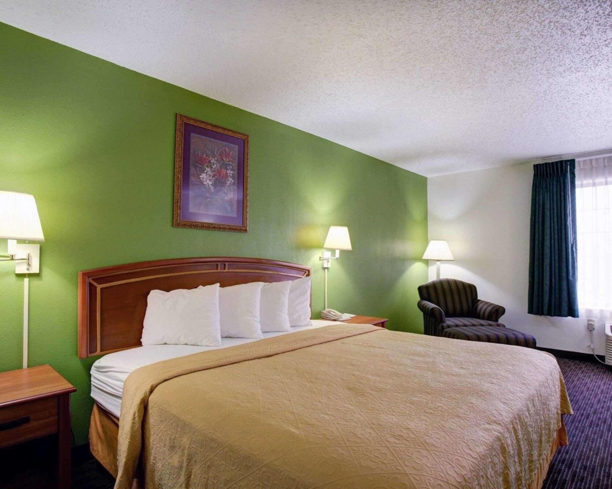Quality Inn & Suites Airport Остін Екстер'єр фото