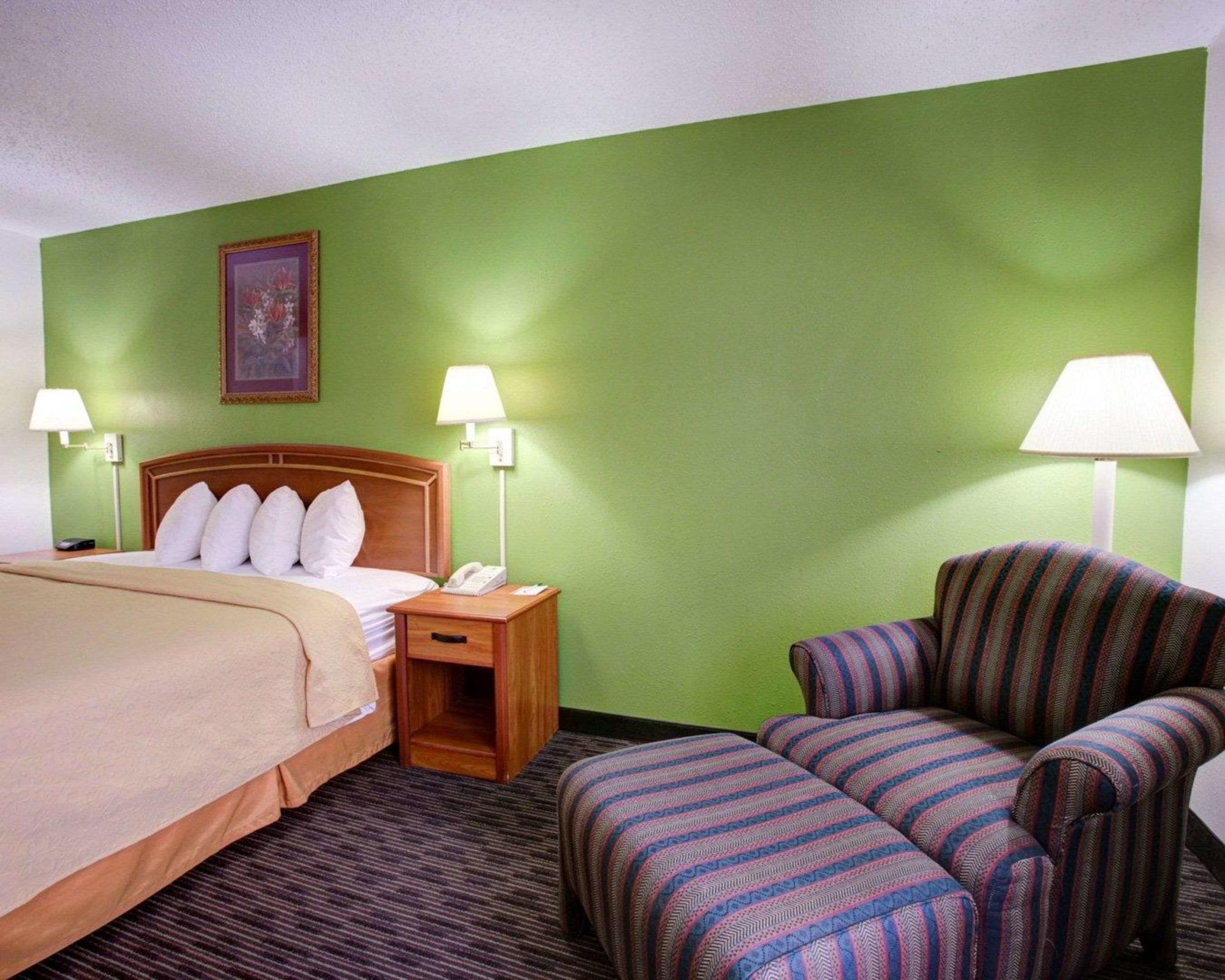 Quality Inn & Suites Airport Остін Екстер'єр фото